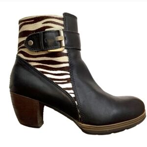 WOLKY Black Zebra Moto Ankle Boots Size 39